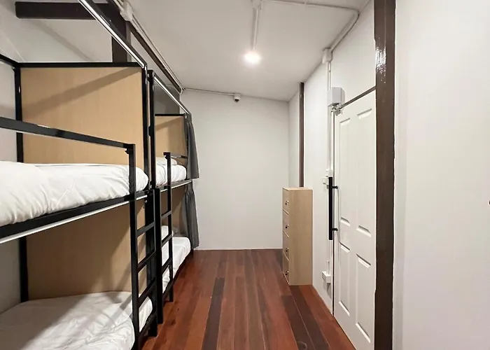 House Ju 호스텔